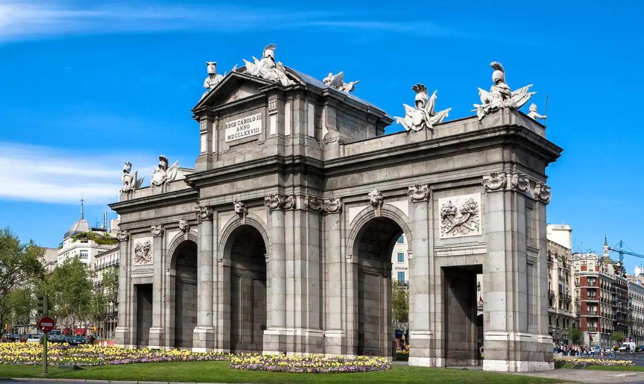 Apartamento Con Vistas Al Parque Del Retiro Madrid Ngoại thất bức ảnh